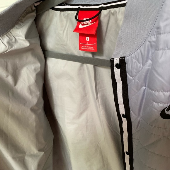 Nike quilted bomber jacket - Picture 4 of 8
